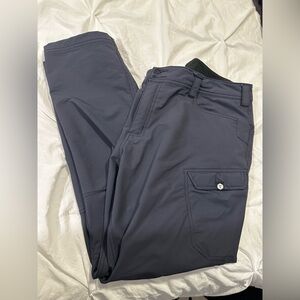 Truewerk Men’s 40x30 T2 work pants. Navy.